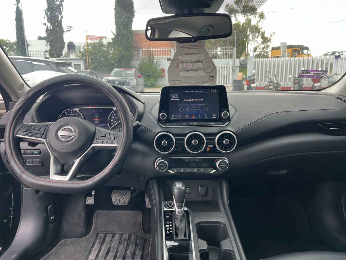 2025 Nissan Sentra 4p SR Platinum L4/2.0 Aut